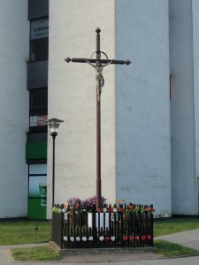 2018_Warszawa_Ostródzka-Juranda_ze_Spychowa,_krzyż