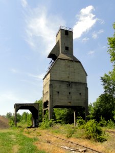 2018_Warszawa_wieża_do_nawęglania_parowozów,_1