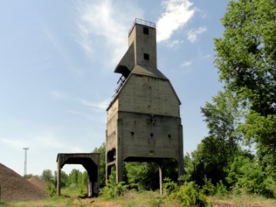 2018_Warszawa_wieża_do_nawęglania_parowozów