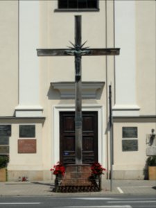 2018_Warszawa_kościół_św._Jana_Bożego,_krzyż