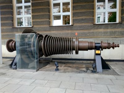 2018_Warszawa_Nowowiejska_wirnik_turbiny_parowej,_Instytut_Techniki_Cieplnej