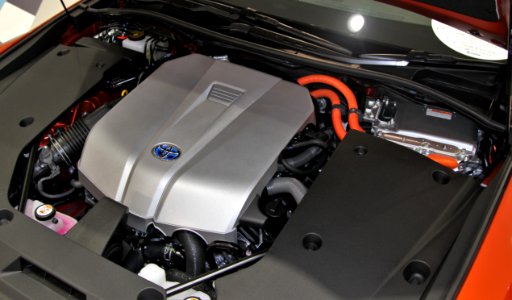 2018_Toyota_Crown_Hybrid_8GR-FXS