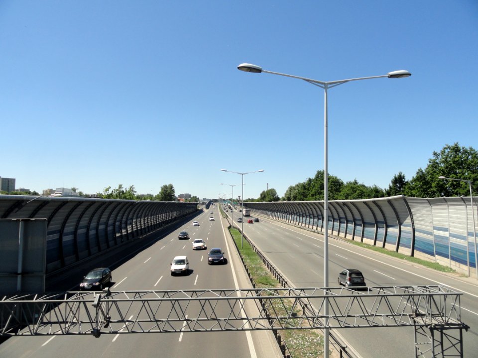 2018_Warszawa_aleja_Toruńska,_1