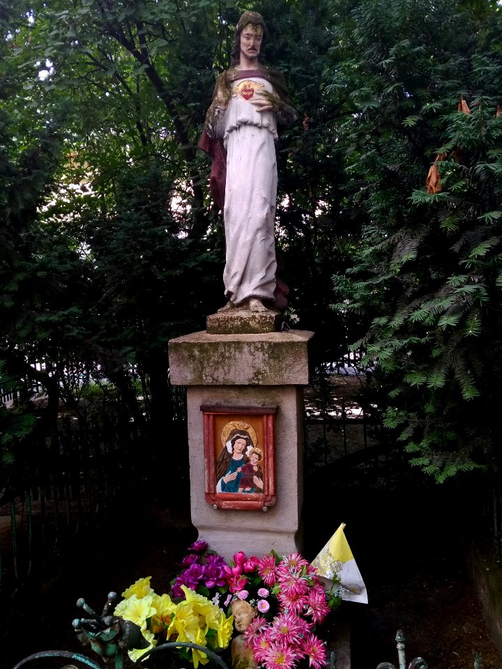 2018_Warszawa_Wilcza_25_kapliczka_-_2