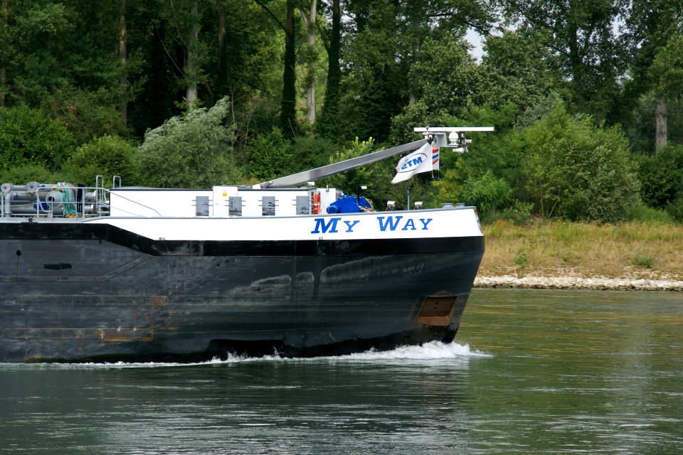 2014.07.05.110942_Ship_Rhine_Rheinsheim