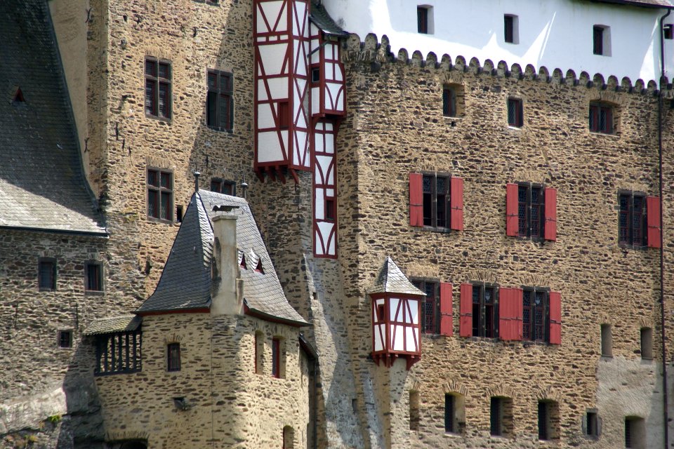 2014.06.21.143350_Burg_Eltz
