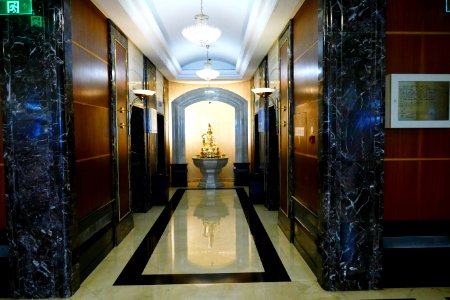 2014.11.21.085506_Lifts_Grand_Metropark_Hotel_Hangzhou