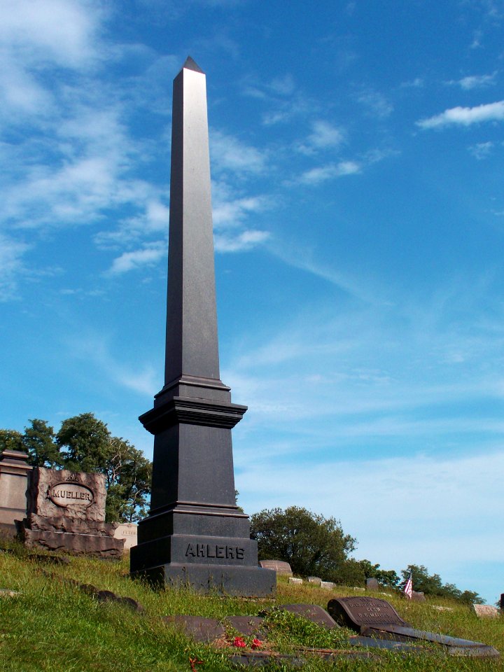 2014-09-15-St-John-Cemetery-Ahlers-01