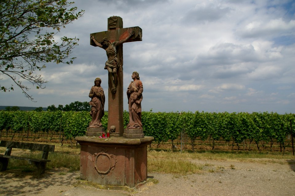 2014.06.22.125345_Calvary_St._Michaelskapelle_Klausenberg_Worms-Abenheim