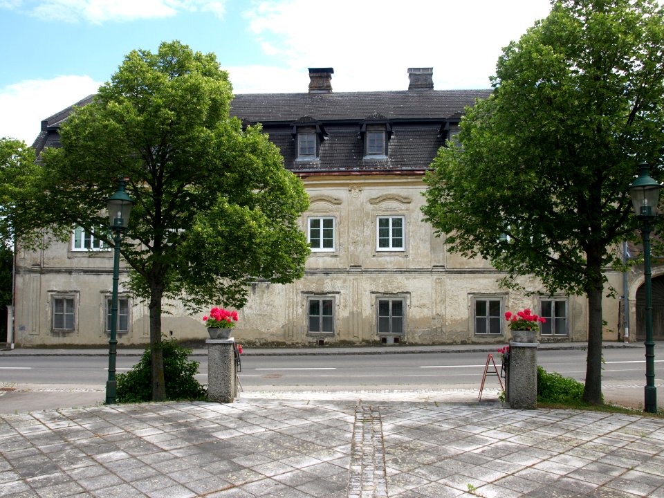 2014.06.17_-_Zelking-Matzleinsdorf_-_Schloss_Matzleinsdorf_-_04
