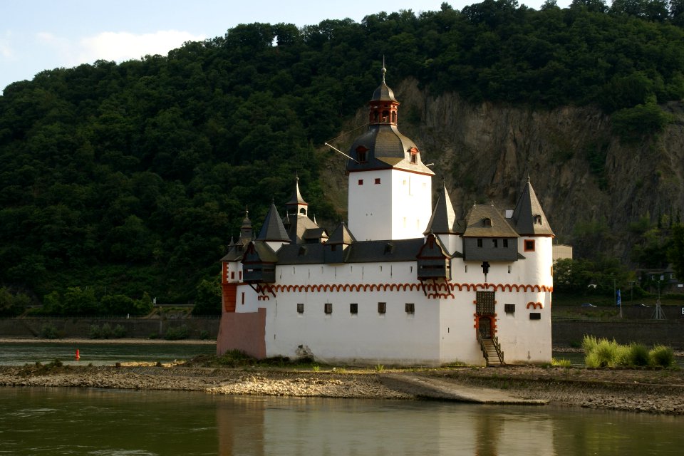 2014.06.21.185500_Burg_Pfalzgrafenstein_Rhine_Kaub_B42