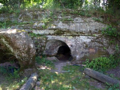 2014.06.17_-_Ruprechtshofen_-_Römische_Felsengräber_Schlattenbauer_-_02