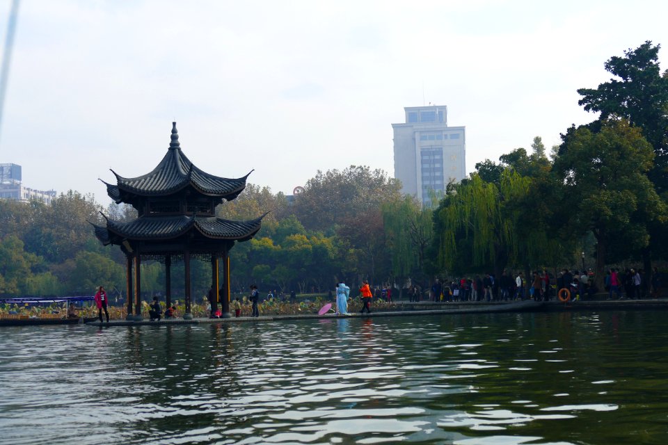 2014.11.21.102011_Pagoda_Xihu_Hangzhou