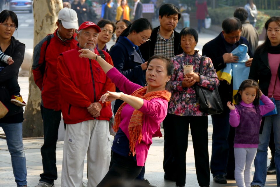 2014.11.22.103309_Dancer_Sangongyuan_Xihu_Hangzhou