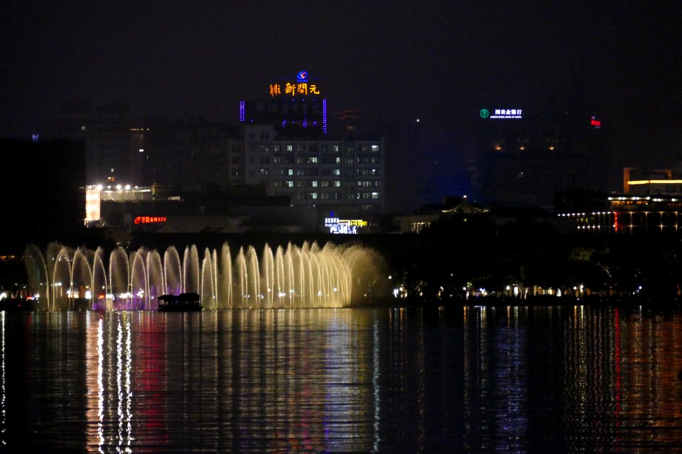 2014.11.21.193233_Musical_Fountain_Show_Xihu_Hangzhou