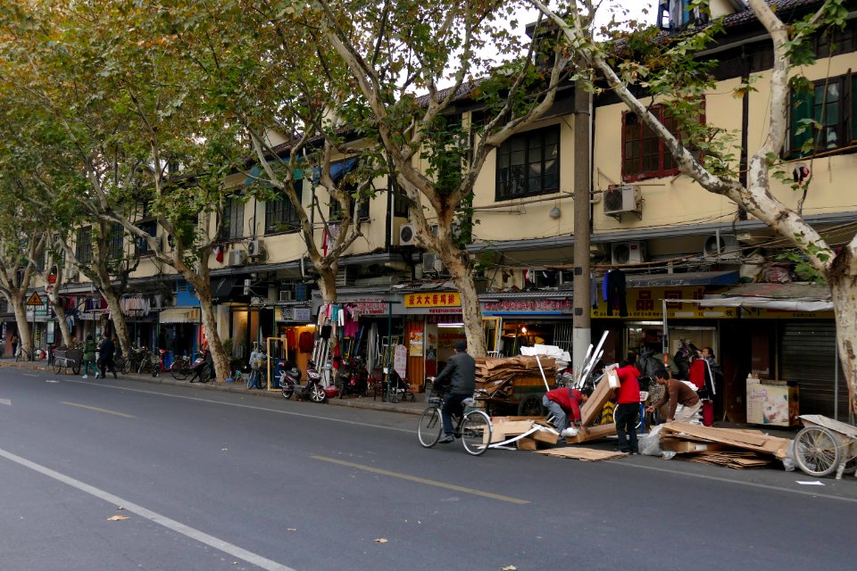 2014.11.17.161411_Madang_Road_Shanghai