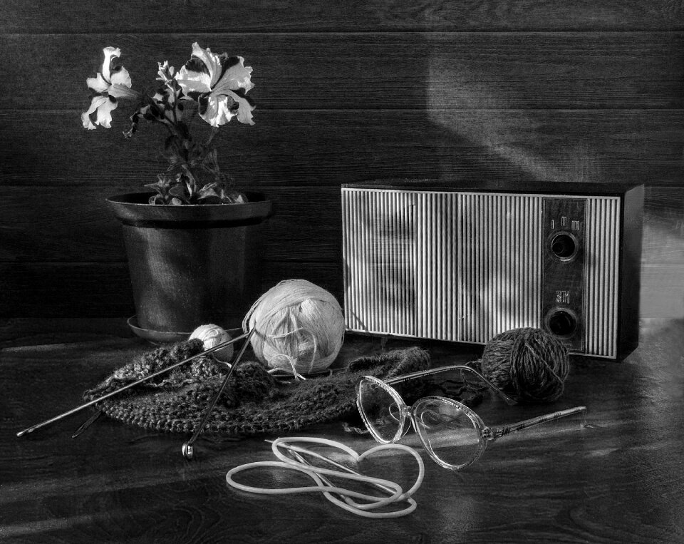 Radio flower needles