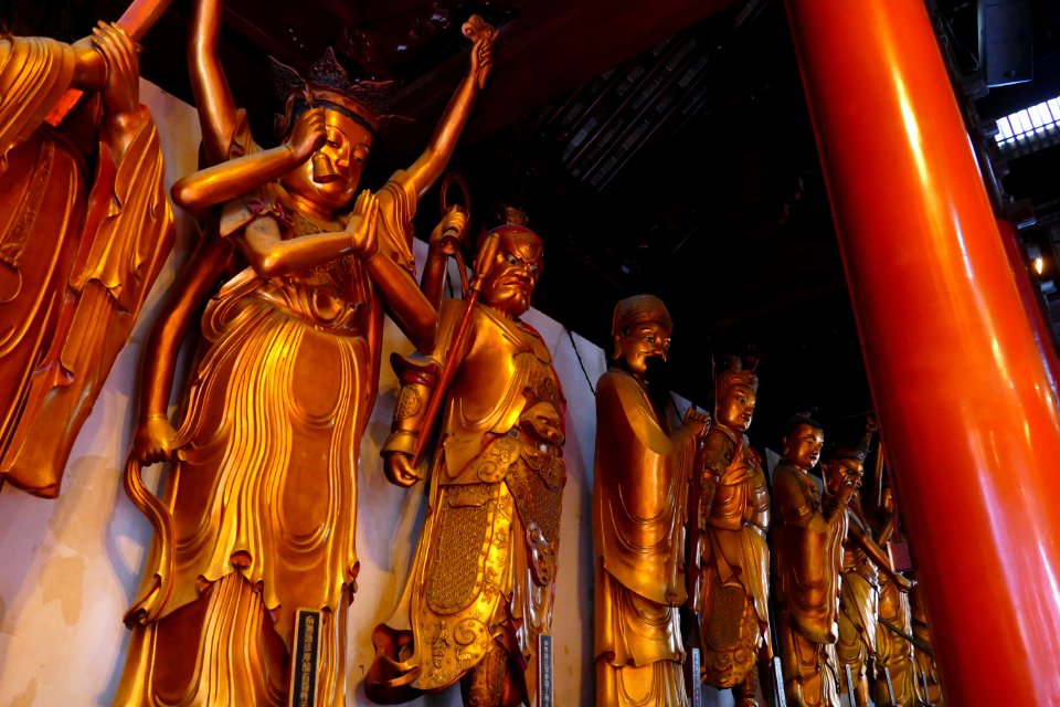 2014.11.17.102804_Gods_Jade_Buddha_Temple_Shanghai