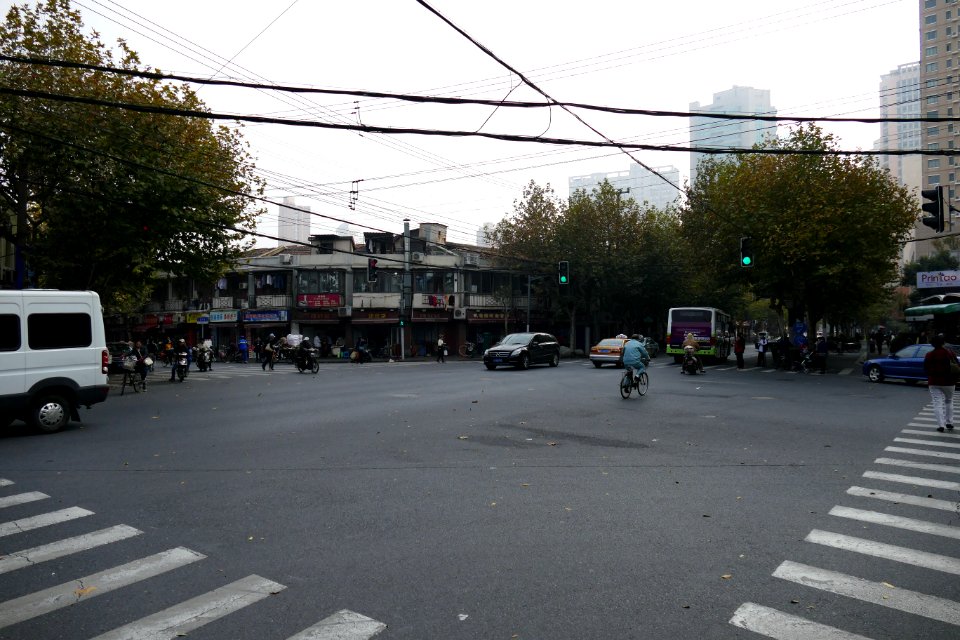 2014.11.17.111954_Jiangning_Road_Changping_Road_Shanghai