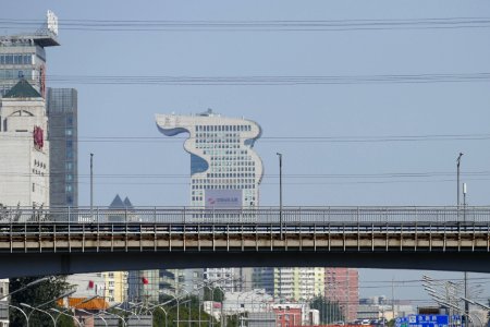 2014.09.29.135504_IBM-Building_North_4th_Ring_Road_West_Bejing