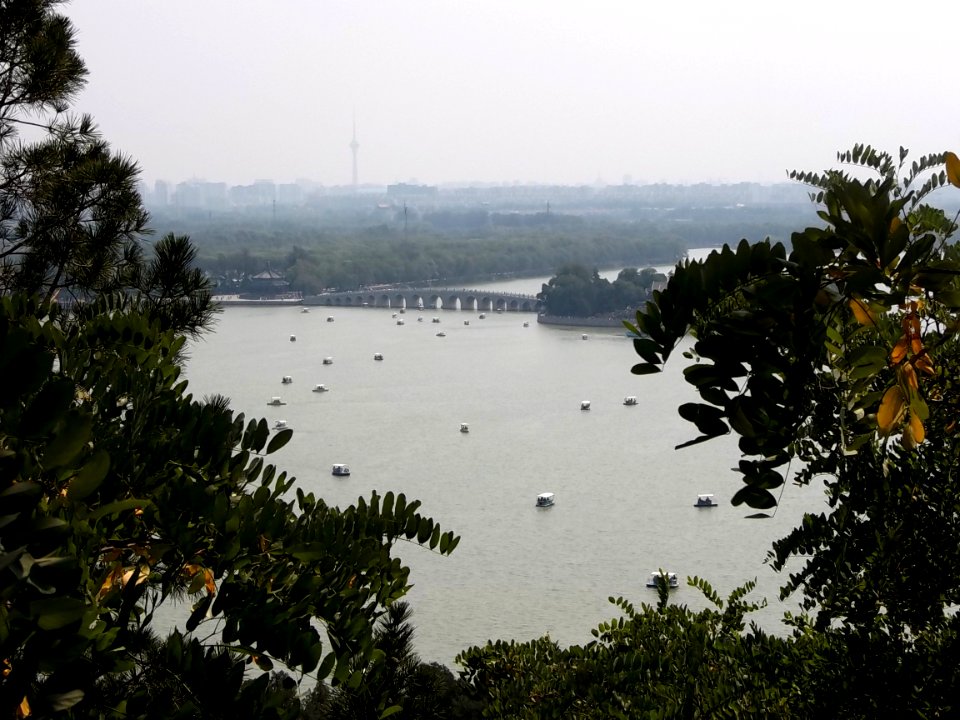 2014.08.27.131641_Kunming_Hu_17-Arch_Bridge_Foxiang_Ge_Summer_Palace_Beijing