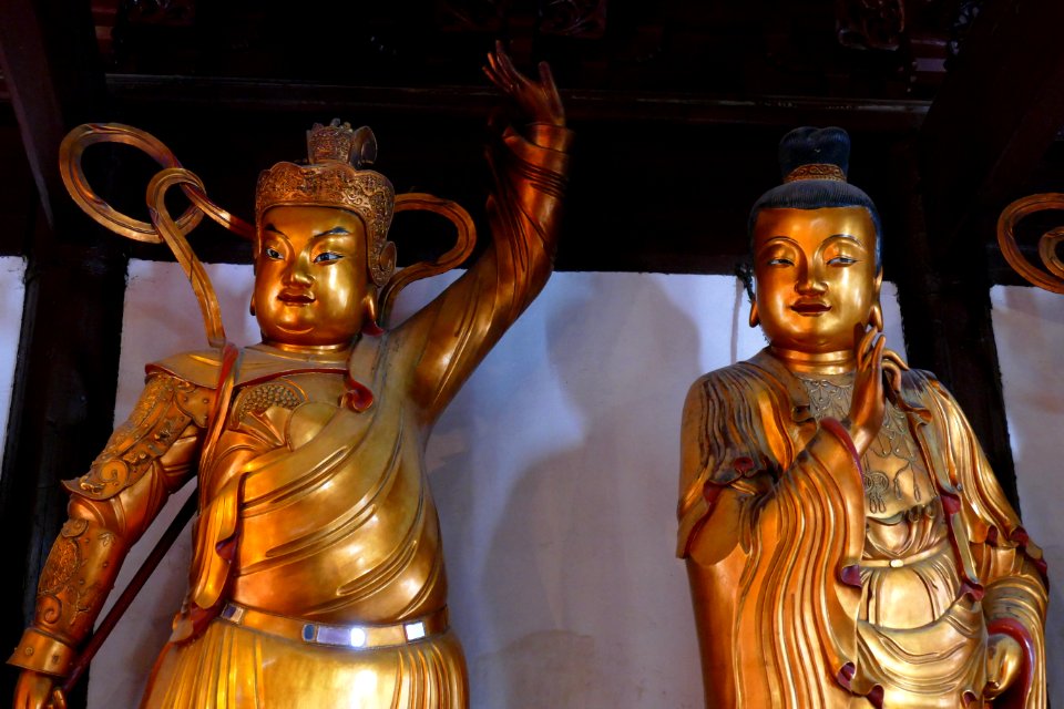 2014.11.17.103139_Figures_Jade_Buddha_Temple_Shanghai