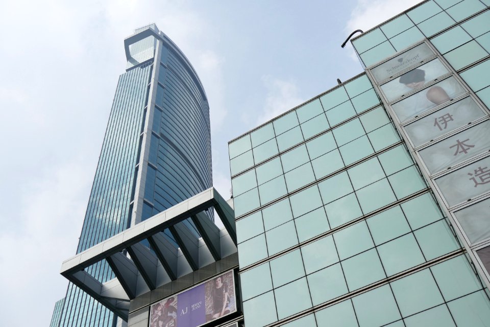 2014.11.17.113934_Buildings_Nanjing_West_Road_Shanghai