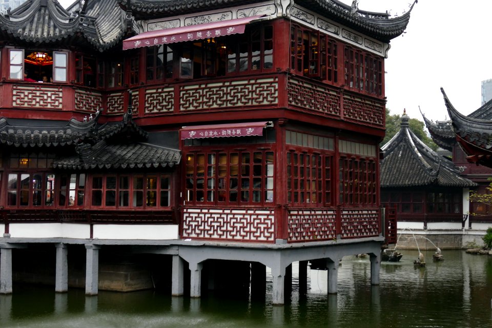 2014.11.16.121246_Pagoda_Yuyuan_Park_Shanghai