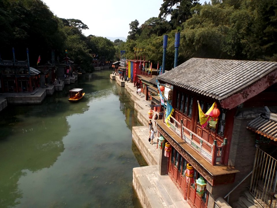 2014.08.27.123502_Boats_canal_Suzhou_Jie_Summer_Palace_Beijing