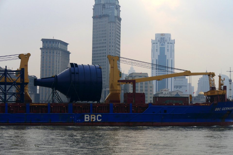 2014.11.16.162124_Ships_Huangpu_River_Shanghai