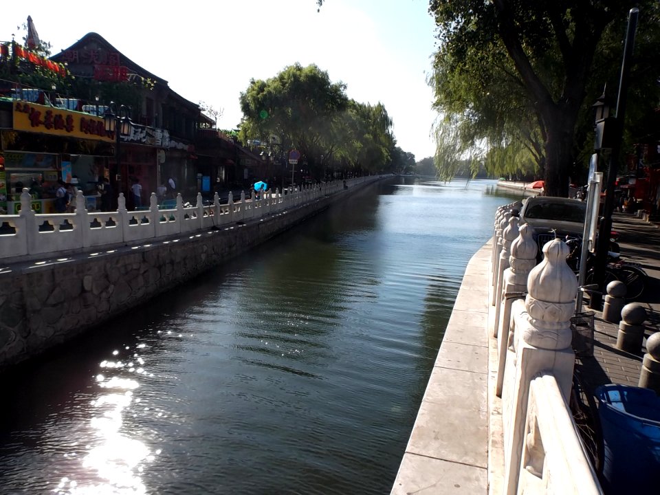 2014.09.04.154510_Houhai_Lake_Beijing