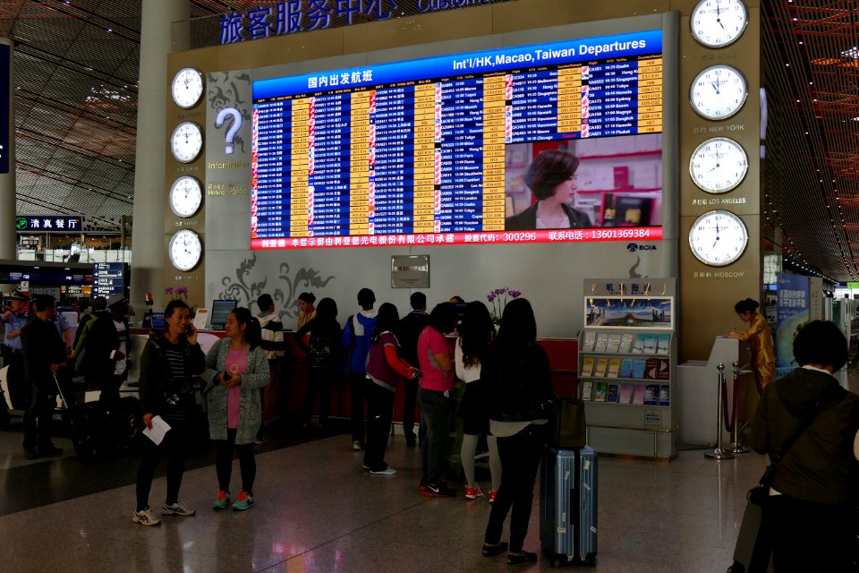 2014.10.01.110006_Board_departures_Terminal_3_Airport_Bejing