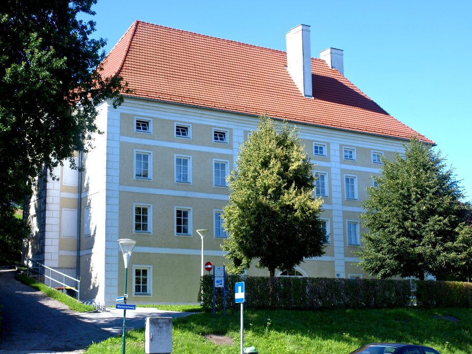 2014.08.28_-_Wieselburg_Land_-_Ehem._Armenhaus,_Musikschule_der_Stadt_Wieselburg_-_05