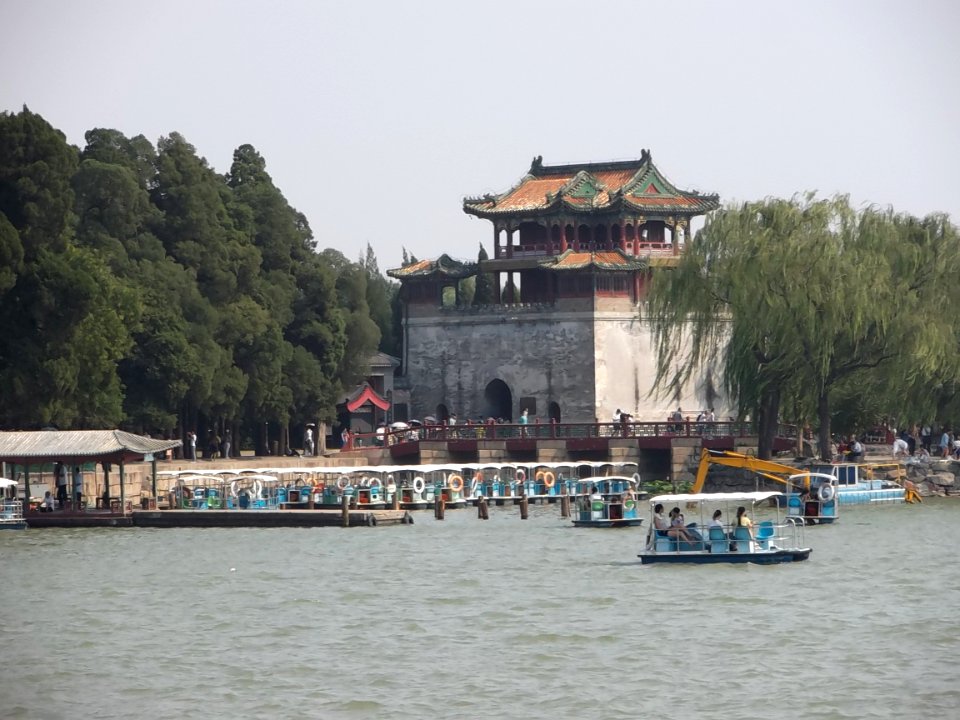 2014.08.27.141109_Wenchang_Ge_(Wenchang_Tower)_Kunming_Hu_Summer_Palace_Beijing