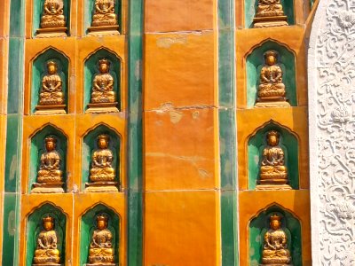 2014.08.27.130454_Buddhas_Zhihui_Hai_Summer_Palace_Beijing