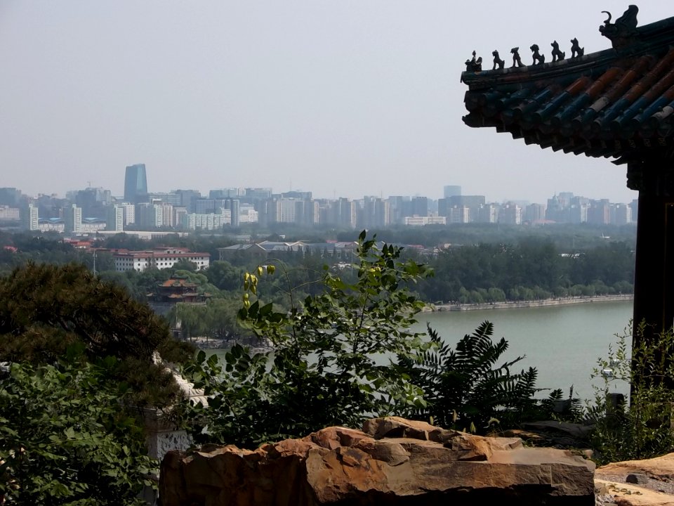 2014.08.27.132136_View_city_Foxiang_Ge_Summer_Palace_Beijing