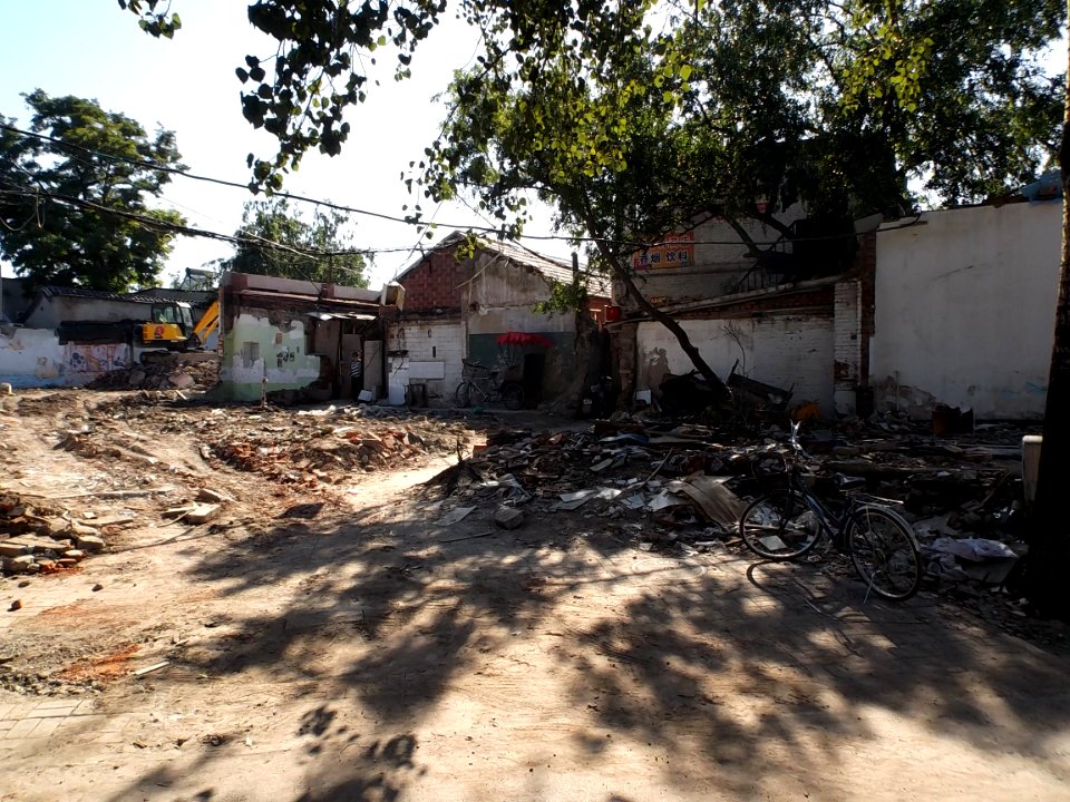2014.09.04.152058_Demolition_Zhongku_Hutong_Beijing