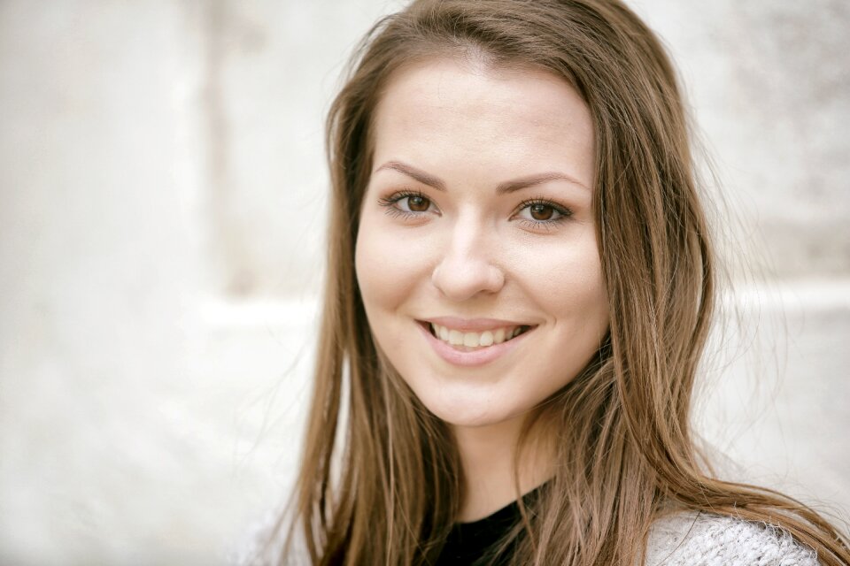 Portrait view woman