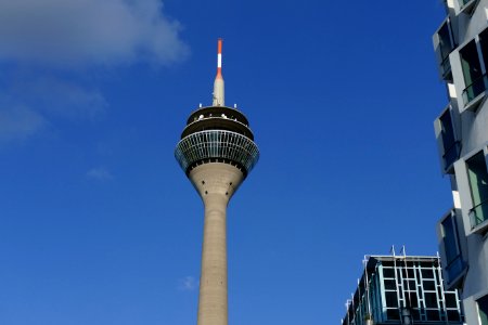 2015.09.26.160445_Rheinturm_Düsseldorf