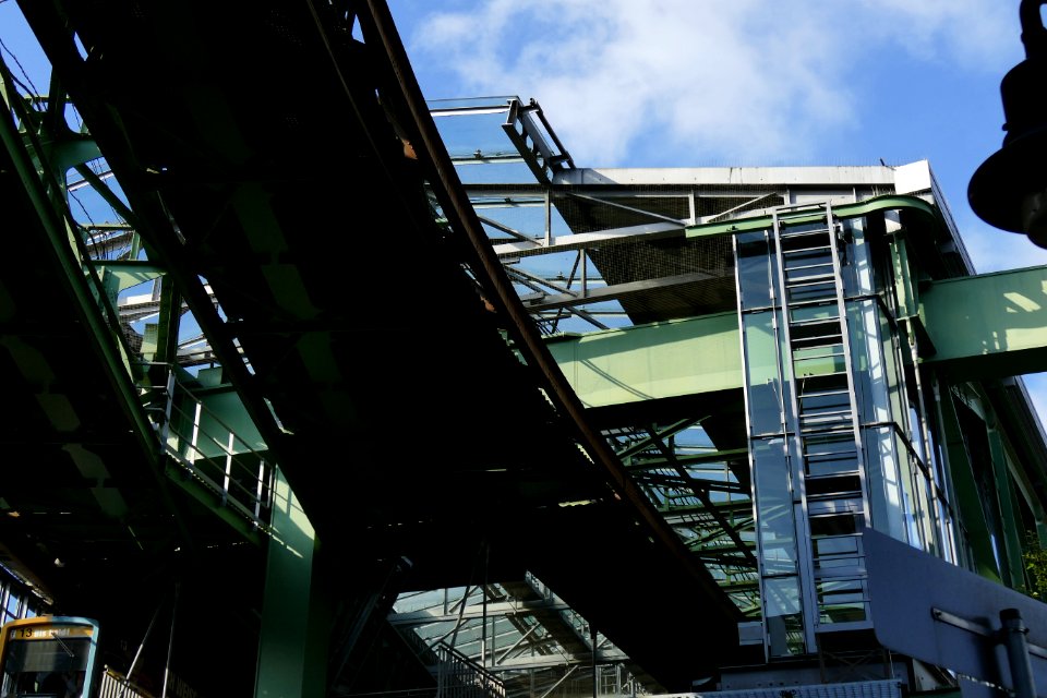 2015.09.26.160602_Endhaltestelle_Vohwinkel_Schwebebahn_Wuppertal