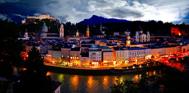 Salzburg nightview kapuzinerberg
