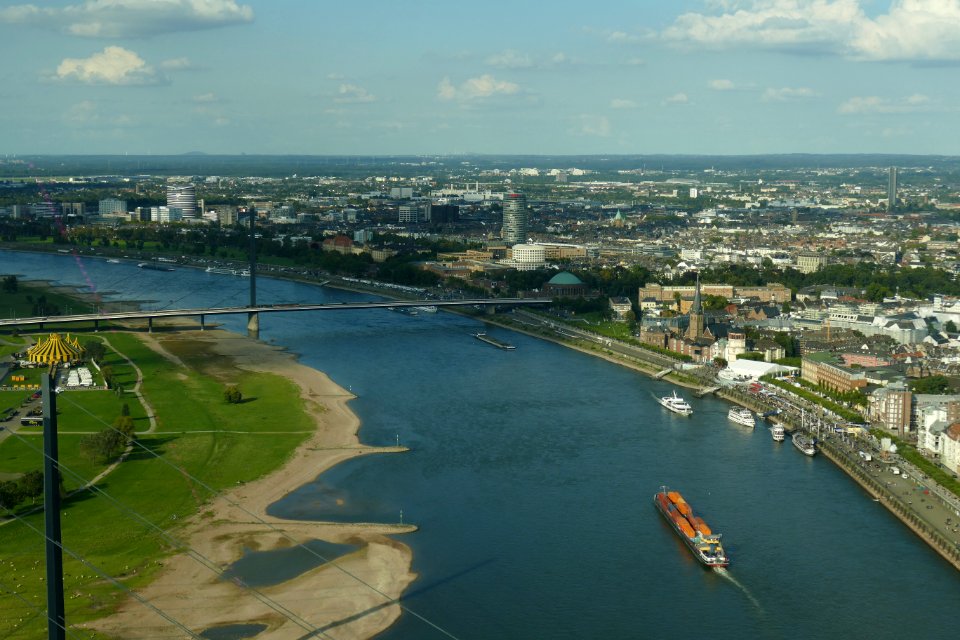 2015.09.26.153413_Aussicht_Rheinturm_Düsseldorf