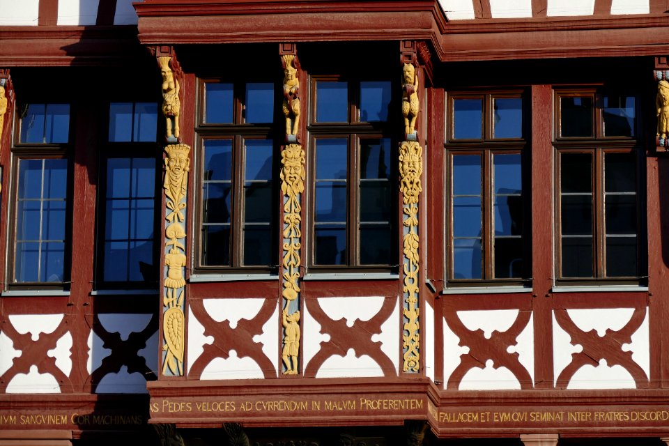 2015.01.11.150813_Facade_Großer_Engel_Frankfurt_Main