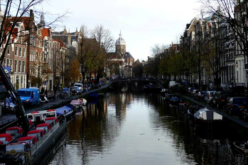 2015.11.25.110821_Oudezijds_Voorburgwal_Sint_Niklaaskerk_Amsterdam