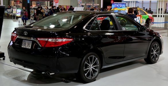 2015_Toyota_Camry_XSE_rear