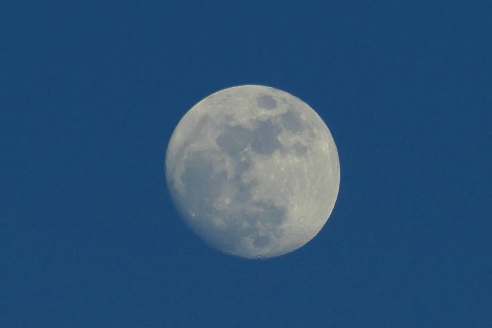 2015.03.03.180831_Moon_Den_Haag_NL