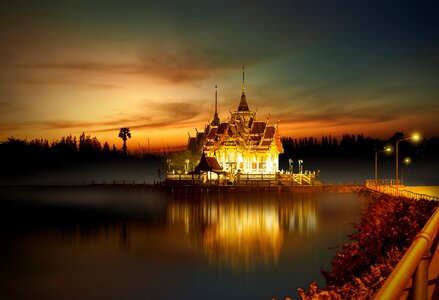 Attraction bangkok buddhism