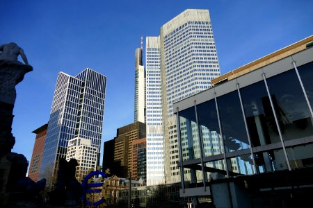 2015.01.11.152650_Skyscrapers_Frankfurt_Main