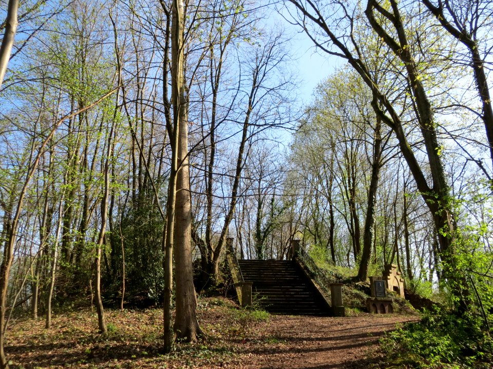20150414Winterbergdenkmal1