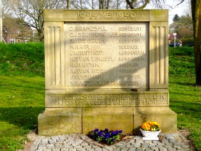 20150410_Oorlogsmonument_Burgemeester_Flugi_van_Aspermontlaan_Doesburg